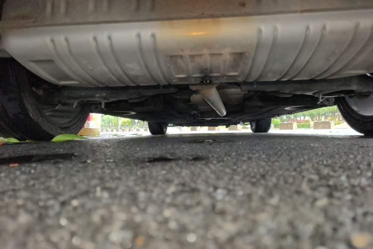 Used Hongqi H5 2020 1.8T Automatic ZhiLian QiYun Edition Chassis Rear
