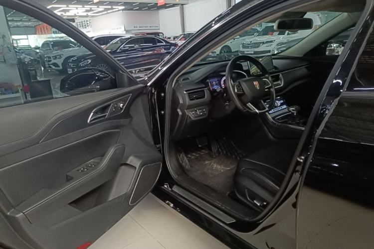 Used Hongqi H5 2020 1.8T Automatic ZhiLian QiYun Edition Driver Seat