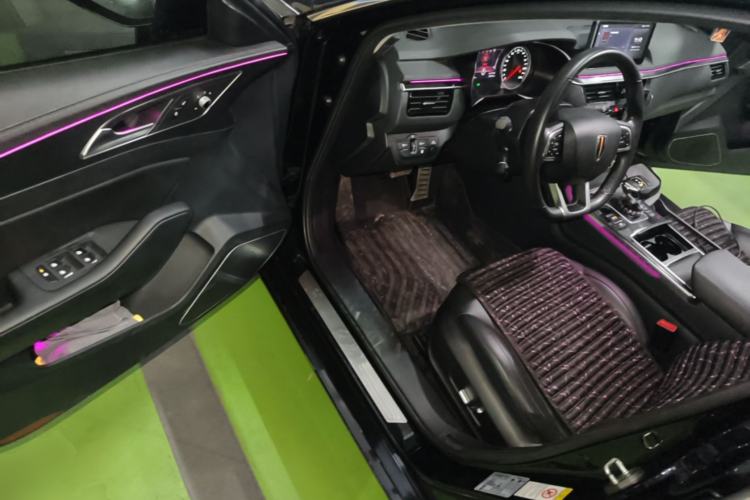 Used Hongqi H5 2020 1.8T Automatic ZhiLian QiYun Edition Driver Seat