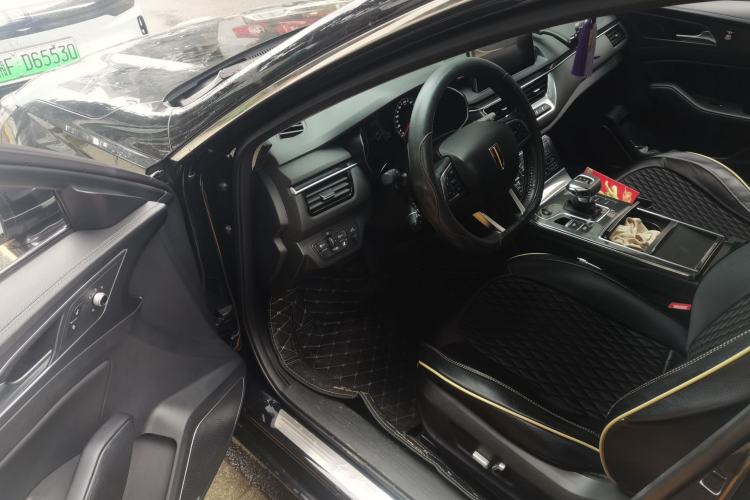 Used Hongqi H5 2020 1.8T Automatic Smart Connect Flagship Edition Driver Seat