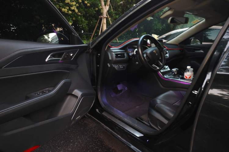 Used Hongqi H5 2020 1.8T Automatic Smart Connect Flagship Edition Driver Seat