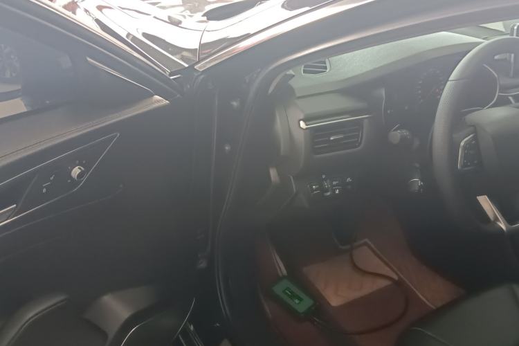 Used Hongqi H5 2020 1.8T Automatic ZhiLian QiYun Edition Driver Seat