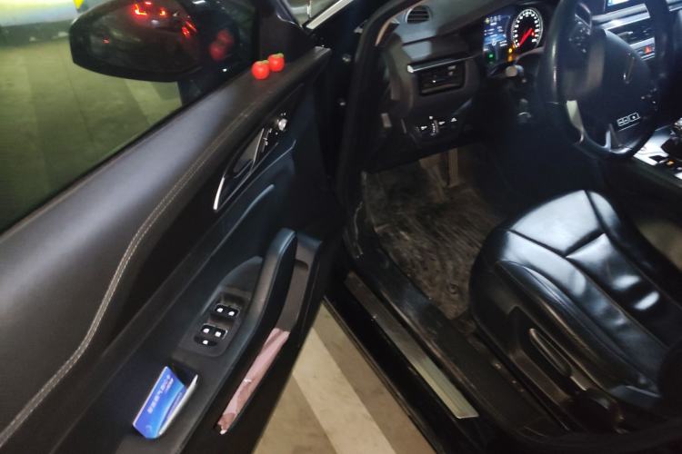 Used Hongqi H5 2020 1.5T DCT Flagship Edition Driver Seat