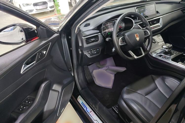 Used Hongqi H5 2020 1.8T Automatic Smart Connect Flagship Edition Driver Seat