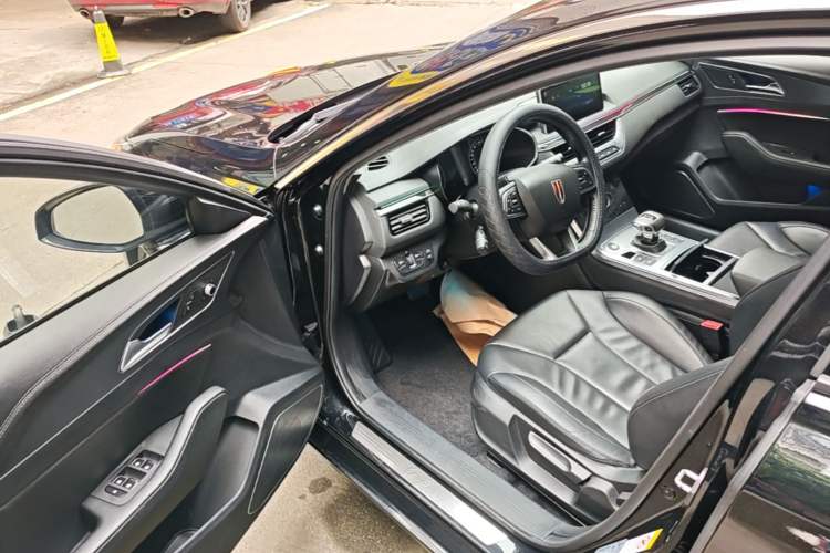 Used Hongqi H5 2020 1.5T DCT Flagship Edition Driver Seat