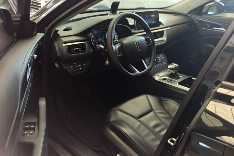 Used Hongqi H5 2020 1.8T Automatic ZhiLian QiYun Edition Driver Seat
