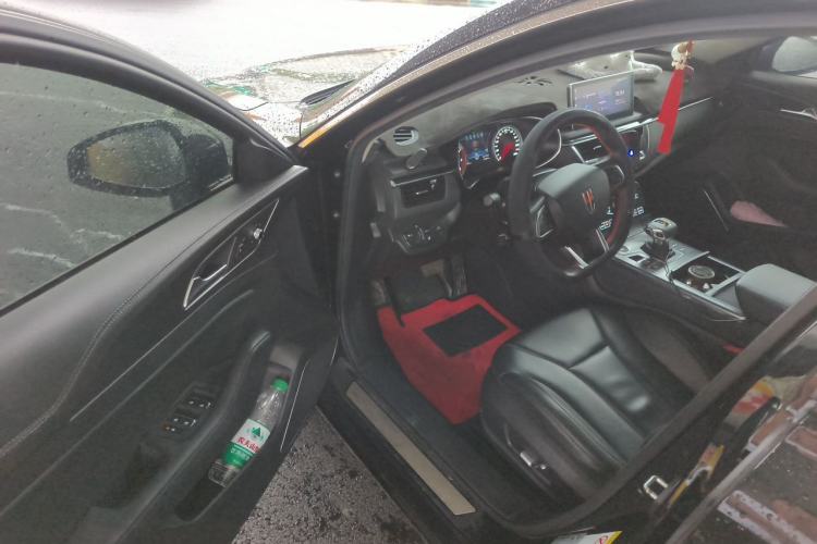 Used Hongqi H5 2020 1.8T Automatic ZhiLian QiYun Edition Driver Seat
