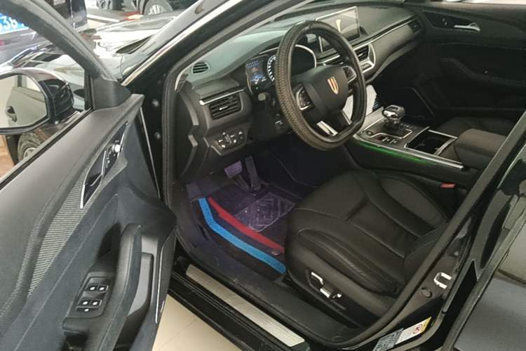 Used Hongqi H5 2020 1.8T Automatic Smart Connect Flagship Edition Driver Seat