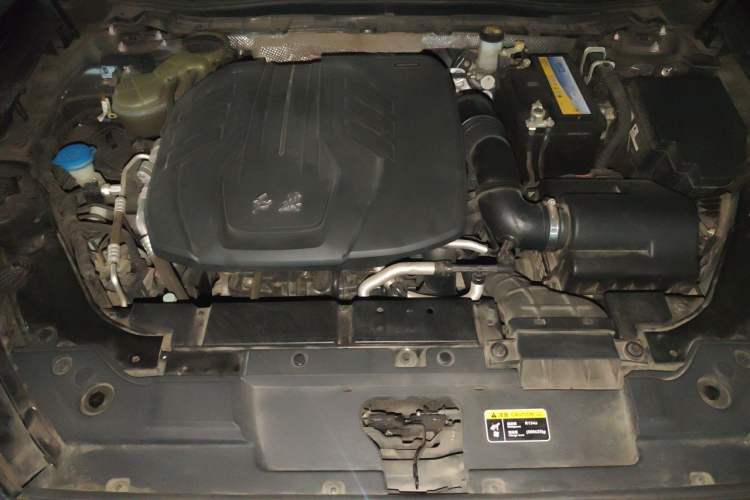 Used Hongqi H5 2020 1.5T DCT Flagship Edition Engine Bay