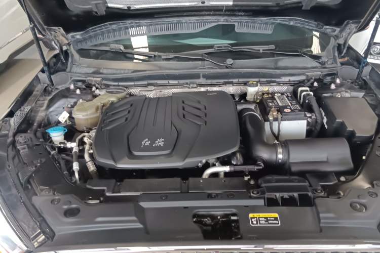Used Hongqi H5 2020 1.8T Automatic ZhiLian QiYun Edition Engine Bay