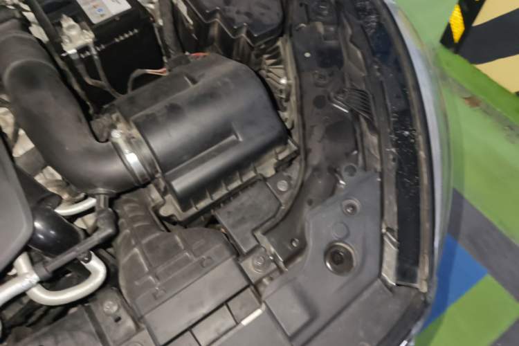 Used Hongqi H5 2020 1.8T Automatic ZhiLian QiYun Edition Engine Bay Left