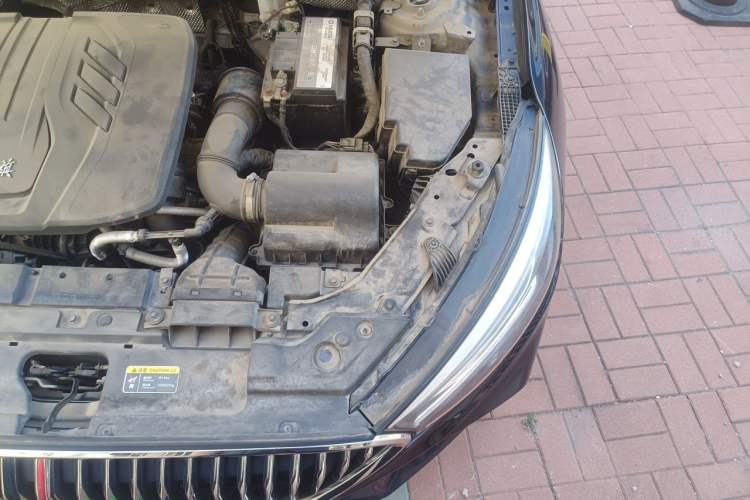 Used Hongqi H5 2020 1.5T DCT Flagship Edition Engine Bay Left
