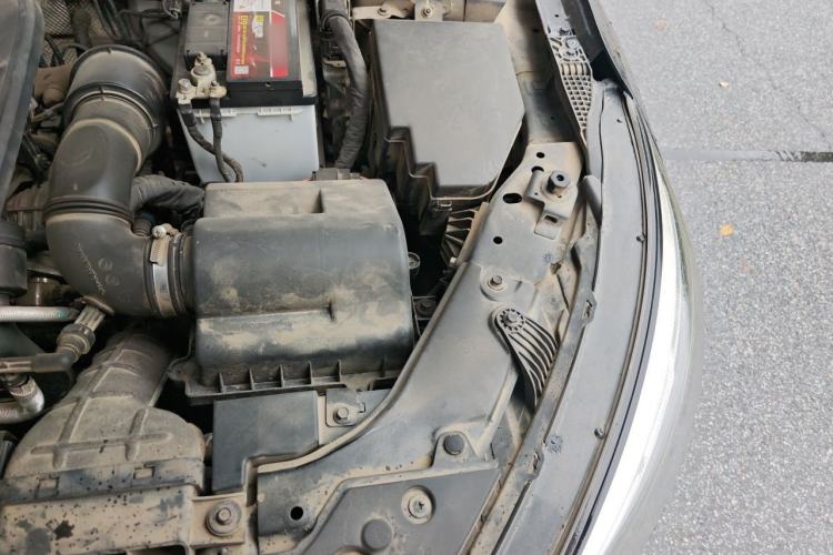 Used Hongqi H5 2020 1.5T DCT Flagship Edition Engine Bay Left