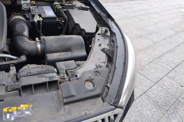 Used Hongqi H5 2020 1.5T DCT Flagship Edition Engine Bay Left