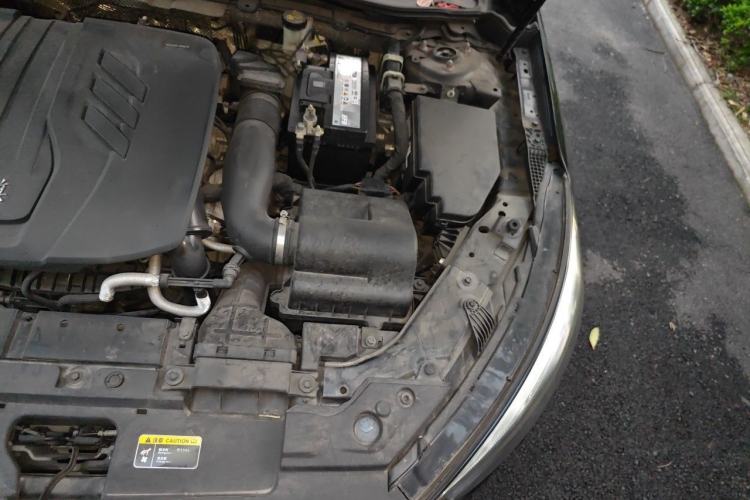 Used Hongqi H5 2020 1.8T Automatic Smart Connect Flagship Edition Engine Bay Left