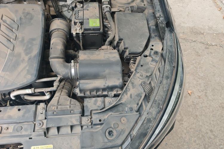 Used Hongqi H5 2020 1.5T DCT Flagship Edition Engine Bay Left