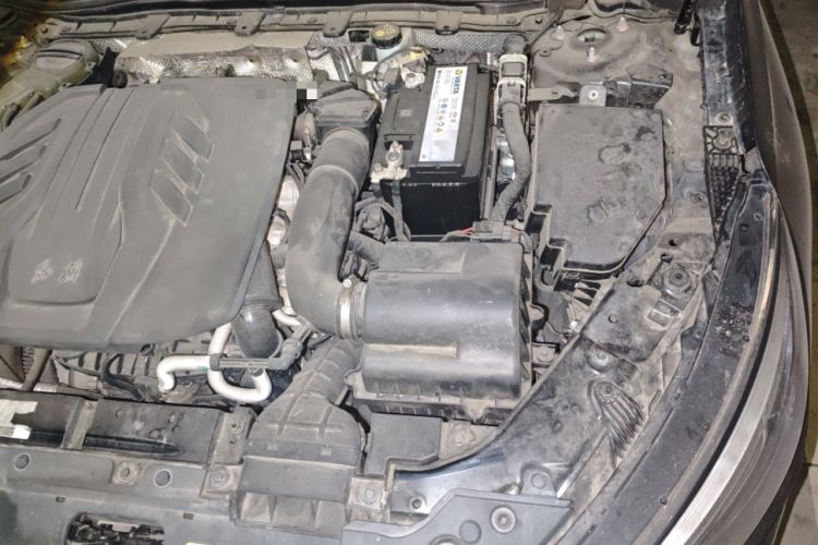 Used Hongqi H5 2020 1.8T Automatic ZhiLian QiYun Edition Engine Bay Left