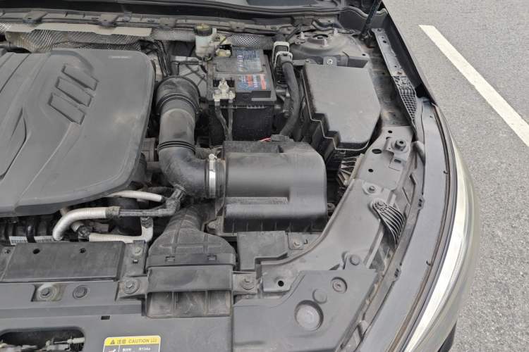 Used Hongqi H5 2020 1.5T DCT Flagship Edition Engine Bay Left