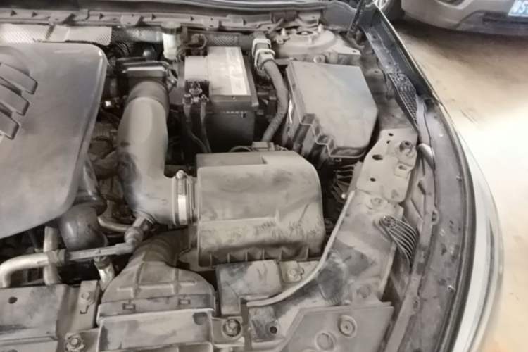 Used Hongqi H5 2020 1.8T Automatic ZhiLian QiYun Edition Engine Bay Left