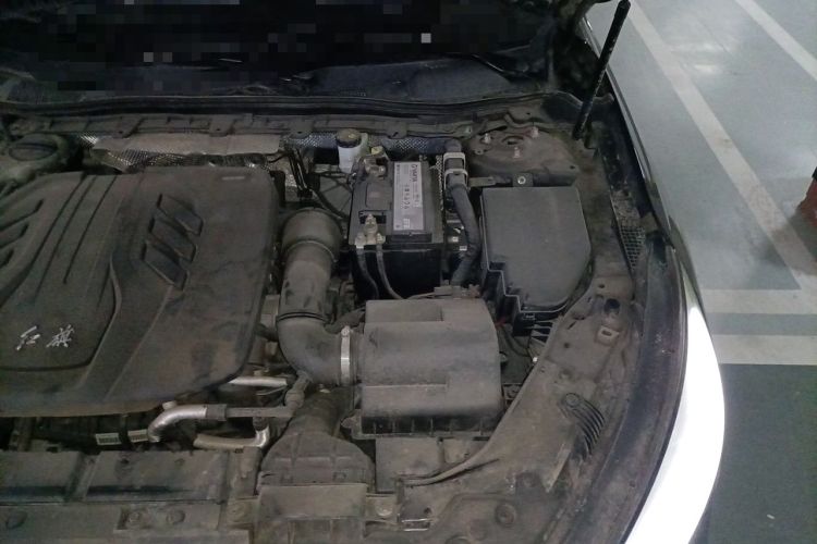 Used Hongqi H5 2020 1.5T DCT Flagship Edition Engine Bay Left