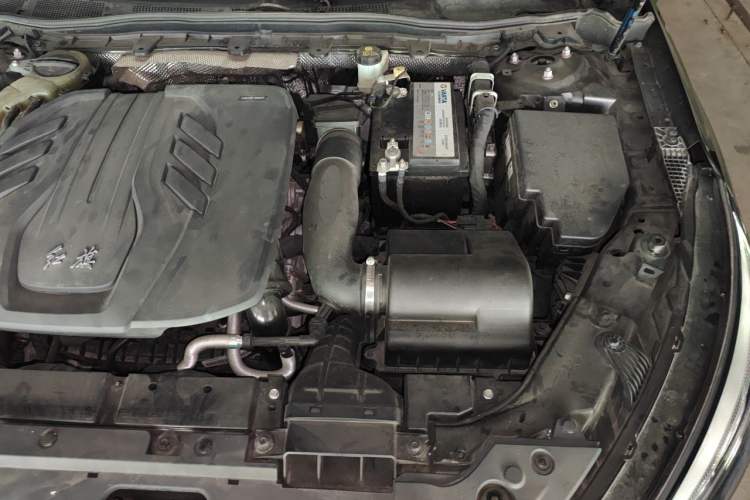 Used Hongqi H5 2020 1.8T Automatic Smart Connect Flagship Edition Engine Bay Left