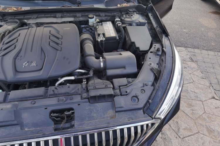 Used Hongqi H5 2020 1.5T DCT Flagship Edition Engine Bay Left