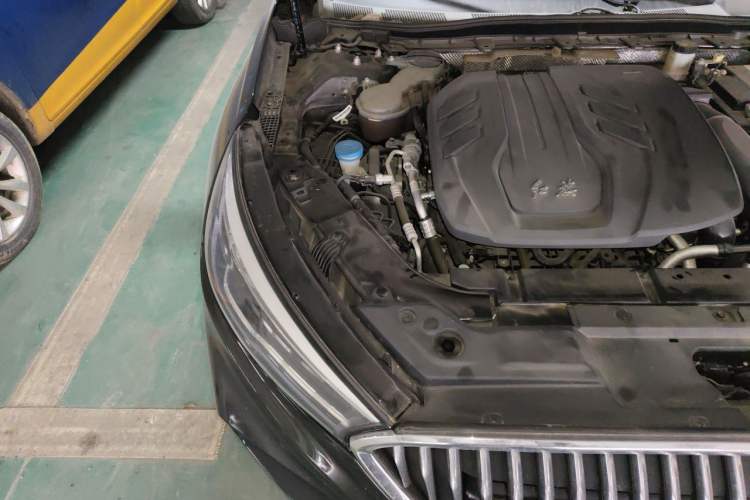 Used Hongqi H5 2020 1.8T Automatic Smart Connect Flagship Edition Engine Bay Right