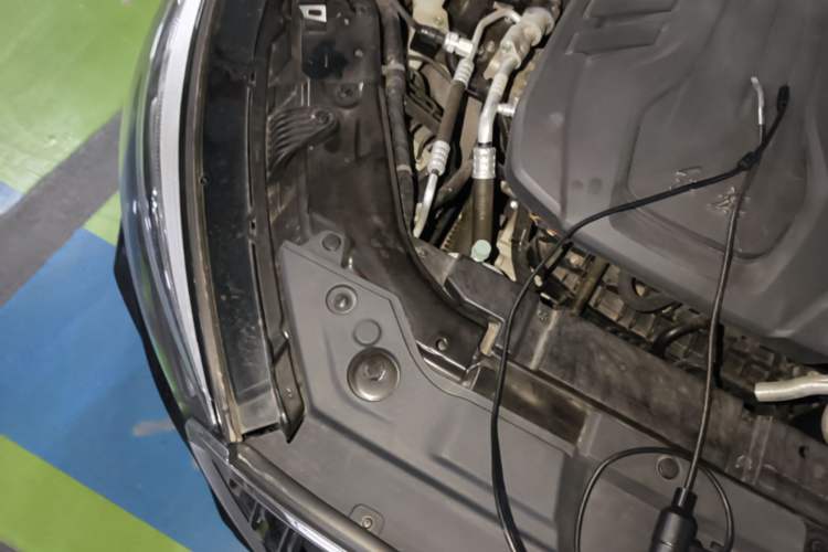 Used Hongqi H5 2020 1.8T Automatic ZhiLian QiYun Edition Engine Bay Right