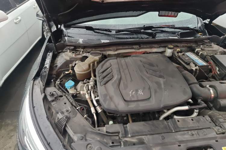 Used Hongqi H5 2020 1.5T DCT Flagship Edition Engine Bay Right