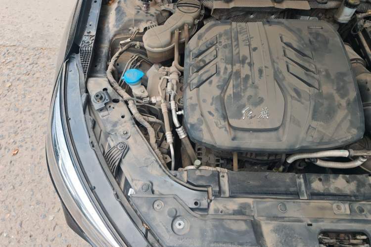 Used Hongqi H5 2020 1.5T DCT Flagship Edition Engine Bay Right