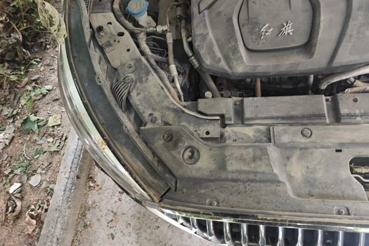 Used Hongqi H5 2020 1.5T DCT Flagship Edition Engine Bay Right