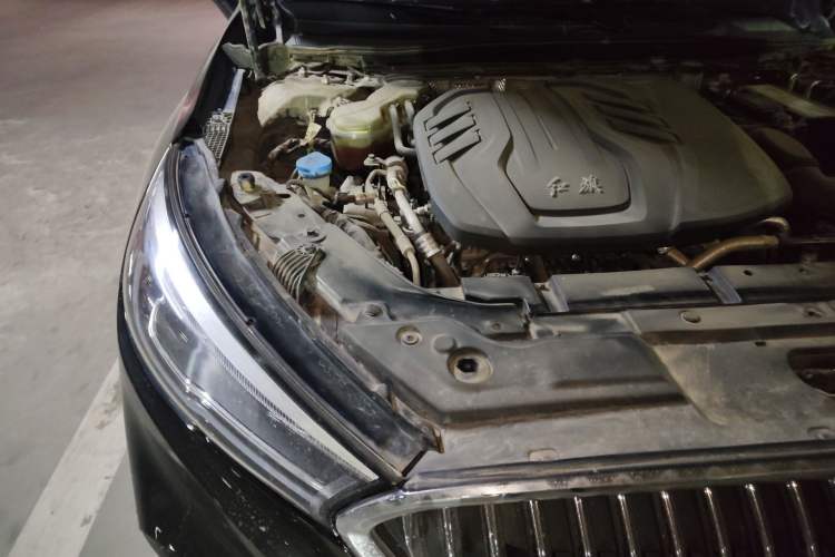 Used Hongqi H5 2020 1.5T DCT Flagship Edition Engine Bay Right