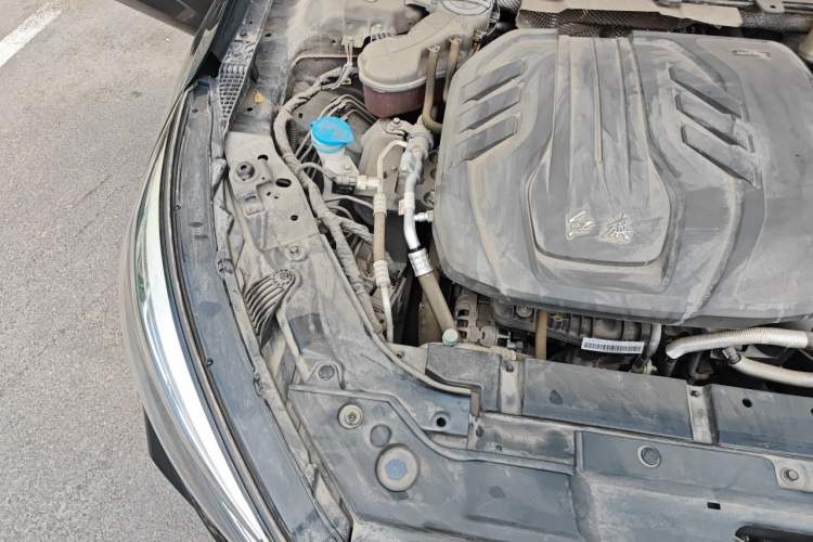 Used Hongqi H5 2020 1.8T Automatic ZhiLian QiYun Edition Engine Bay Right
