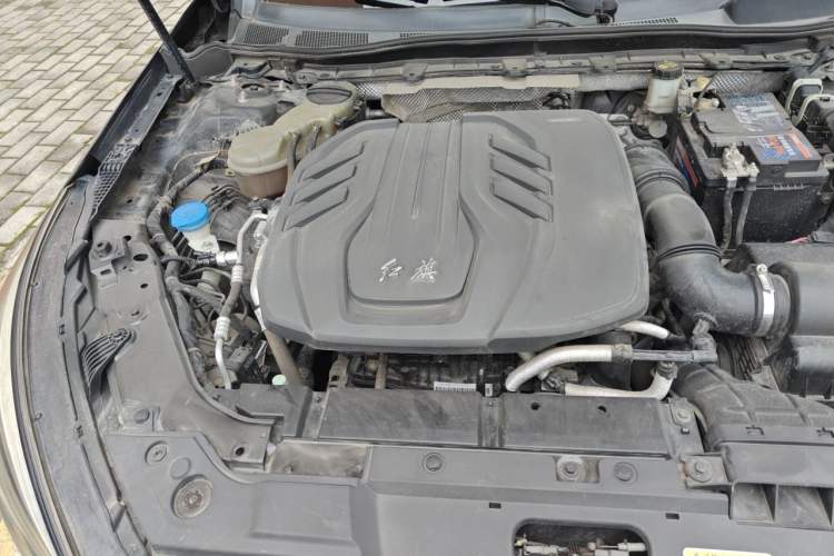 Used Hongqi H5 2020 1.5T DCT Flagship Edition Engine Bay Right