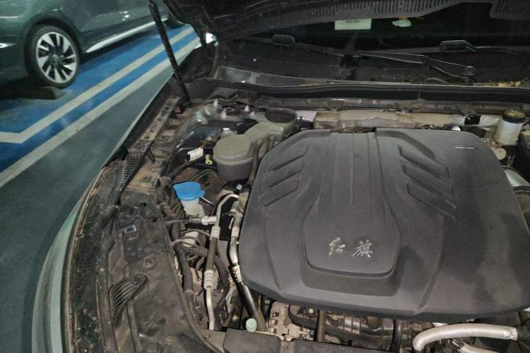 Used Hongqi H5 2020 1.5T DCT Flagship Edition Engine Bay Right