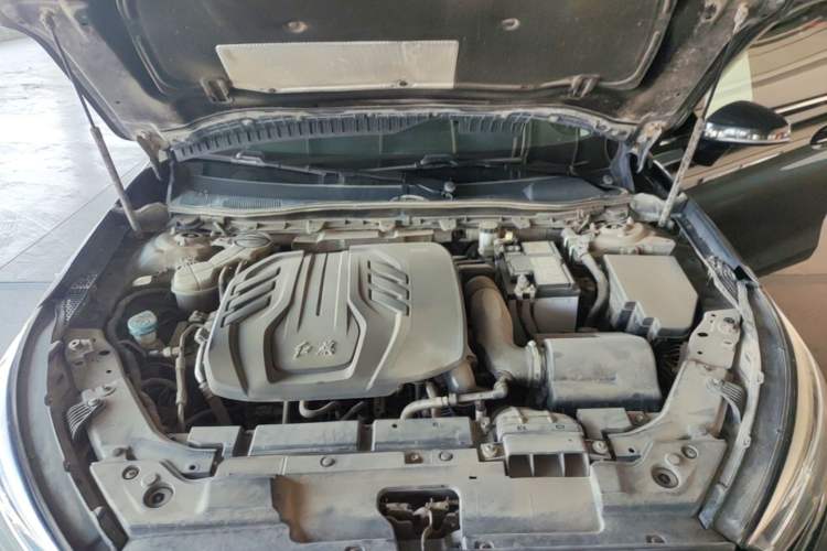 Used Hongqi H5 2020 1.8T Automatic Smart Connect Flagship Edition Engine Bay