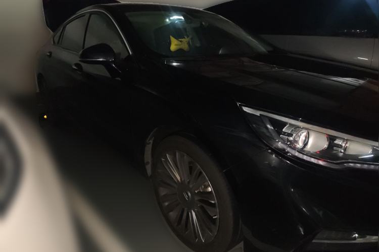 Used Hongqi H5 2020 1.5T DCT Flagship Edition Front Right 45 Deg