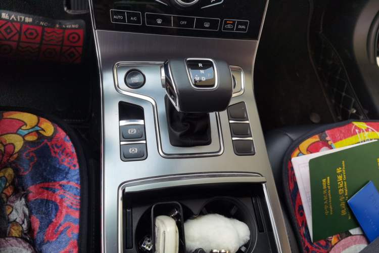 Used Hongqi H5 2020 1.5T DCT Flagship Edition Gear Lever
