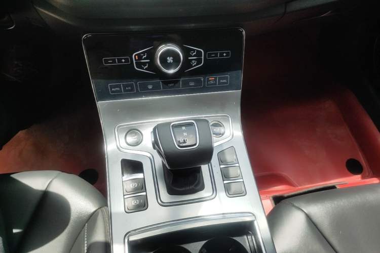 Used Hongqi H5 2020 1.5T DCT Flagship Edition Gear Lever