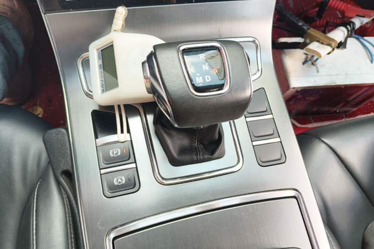 Used Hongqi H5 2020 1.5T DCT Flagship Edition Gear Lever