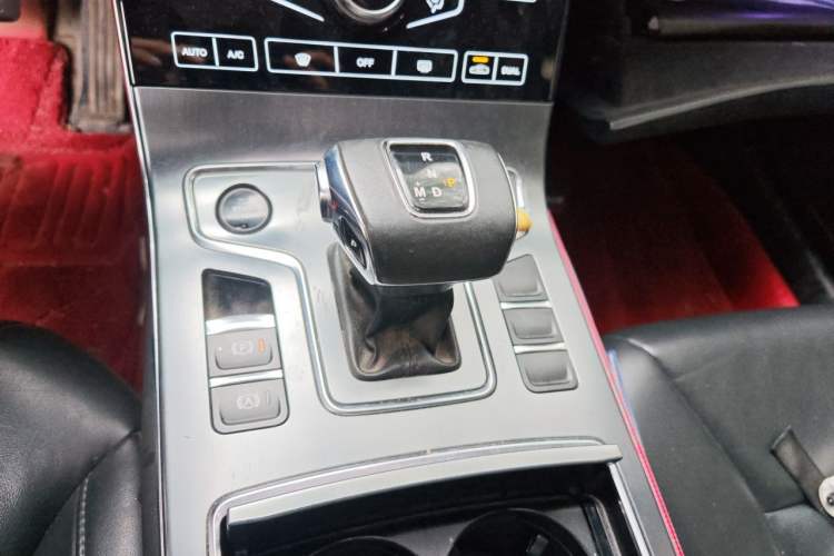 Used Hongqi H5 2020 1.5T DCT Flagship Edition Gear Lever