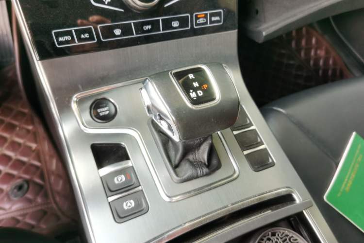 Used Hongqi H5 2020 1.5T DCT Flagship Edition Gear Lever