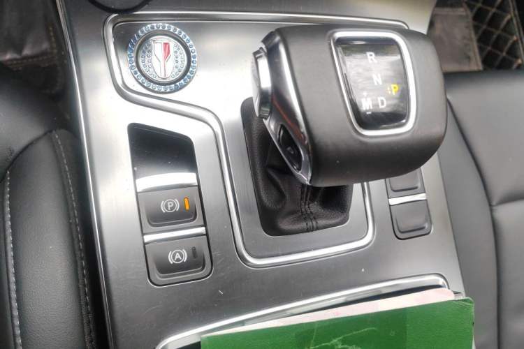 Used Hongqi H5 2020 1.5T DCT Flagship Edition Gear Lever