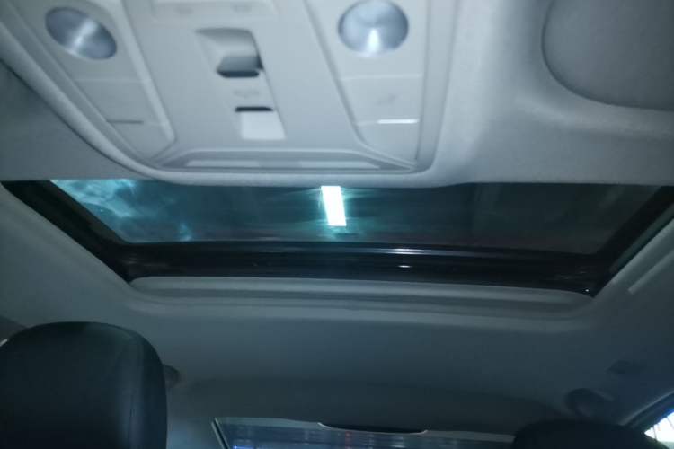 Used Hongqi H5 2020 1.5T DCT Flagship Edition Headliner