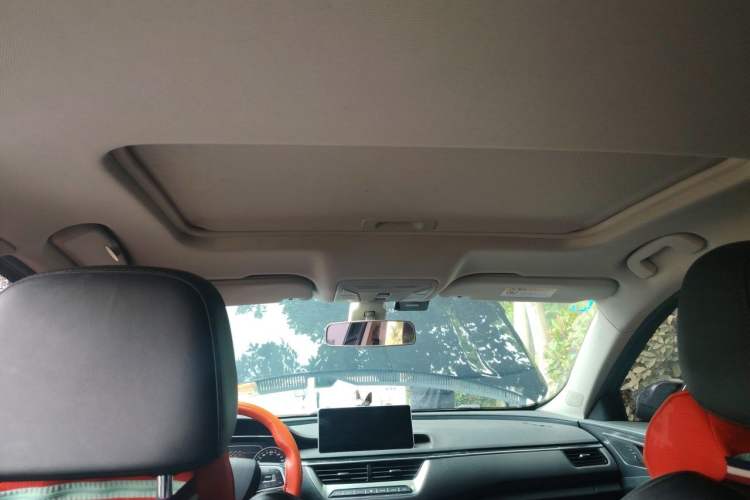 Used Hongqi H5 2020 1.5T DCT Flagship Edition Headliner