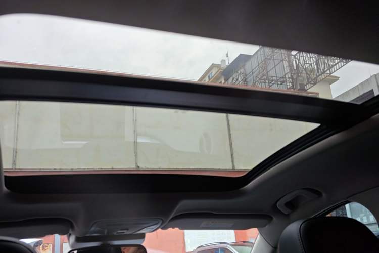 Used Hongqi H5 2020 1.8T Automatic Smart Connect Flagship Edition Headliner