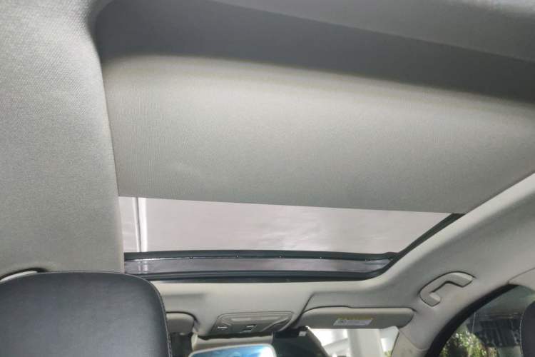 Used Hongqi H5 2020 1.8T Automatic Smart Connect Flagship Edition Headliner