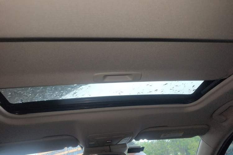 Used Hongqi H5 2020 1.8T Automatic ZhiLian QiYun Edition Headliner