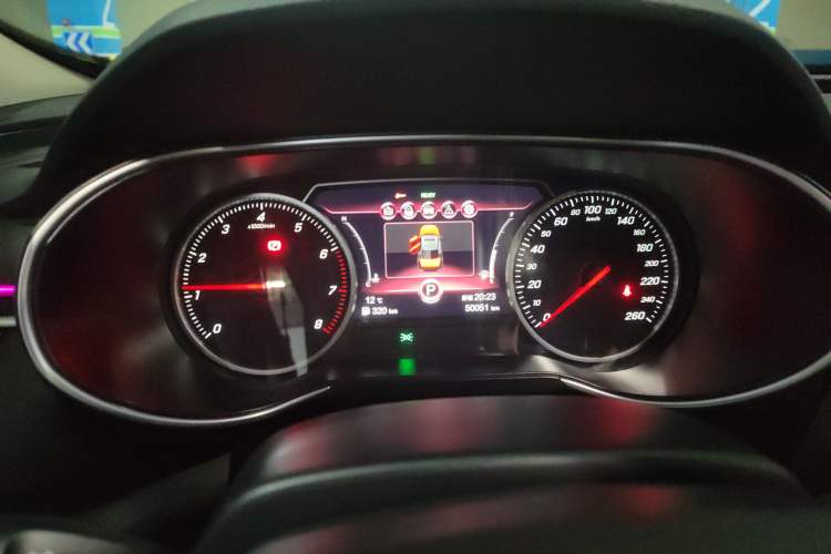 Used Hongqi H5 2020 1.8T Automatic ZhiLian QiYun Edition Instrument Cluster