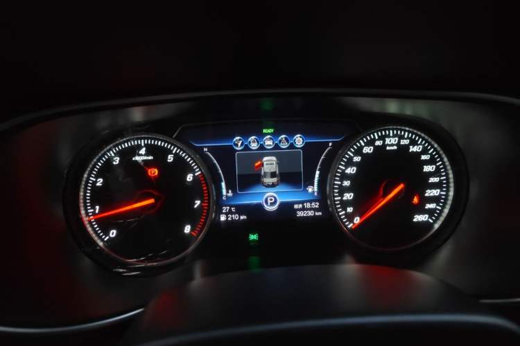 Used Hongqi H5 2020 1.8T Automatic Smart Connect Flagship Edition Instrument Cluster